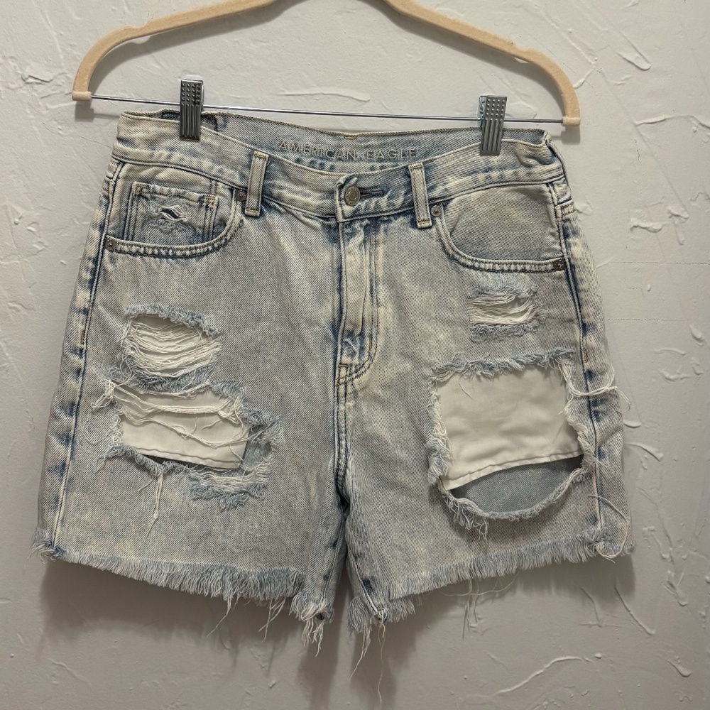 Jean Shorts with rips💙